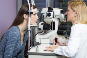 На что обратить внимание при выборе клиники для лазерной коррекции зрения в Москве