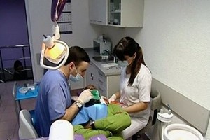 У человека ухудшается память за счет потери зубов