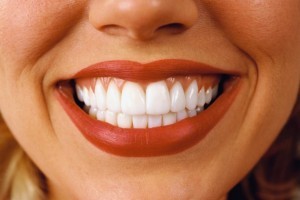 Качественное и успешное отбеливание зубов