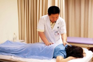Помощь позвоночнику массаж в Китае