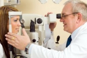 О диагностике и лечении опухолей глаза