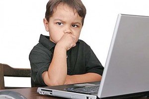 Вредное нахождение ребенка перед компьютером
